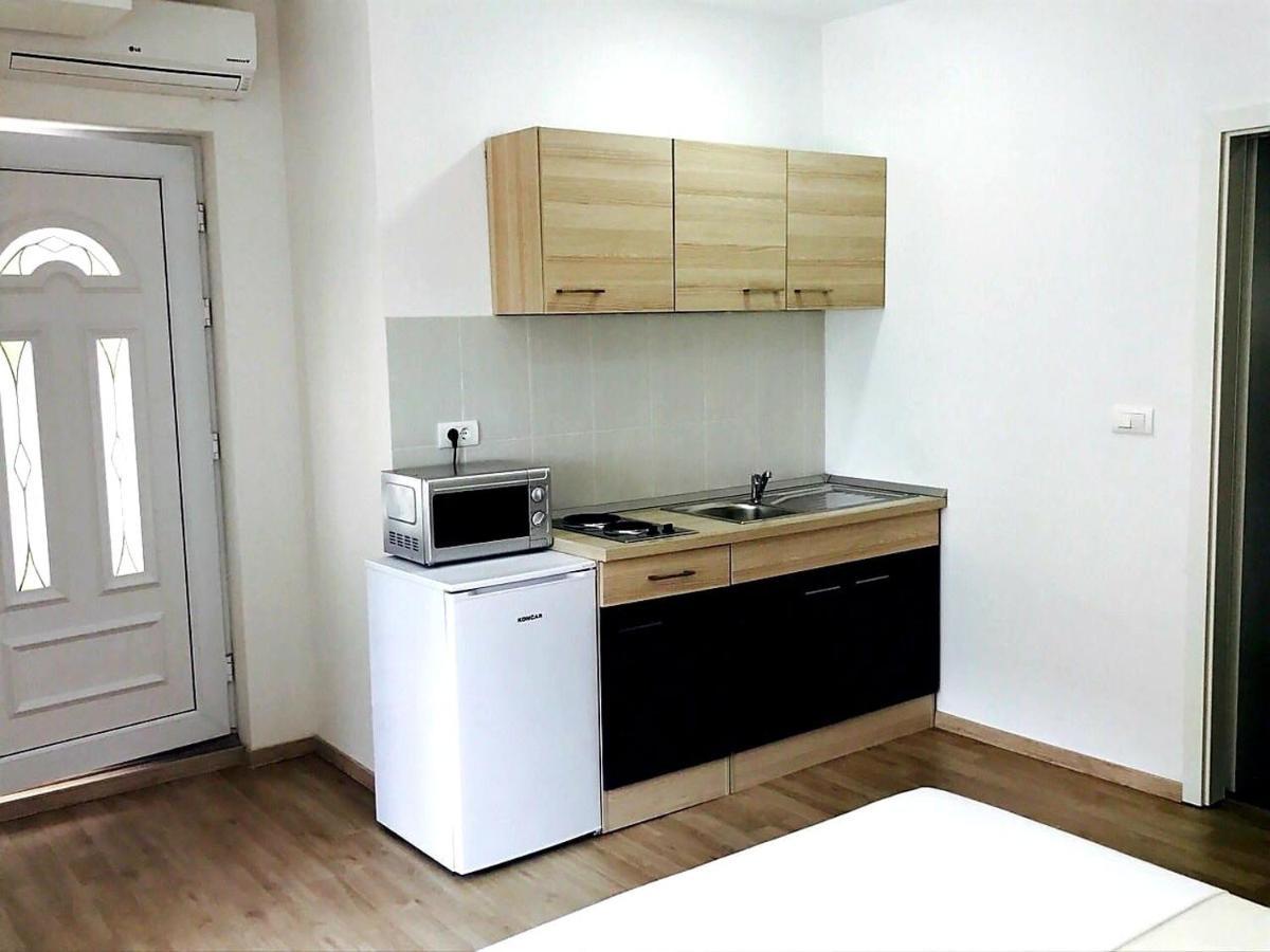 Apartmani Maki Omiš Buitenkant foto