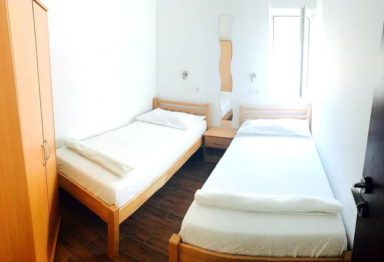 Apartmani Maki Omiš Buitenkant foto